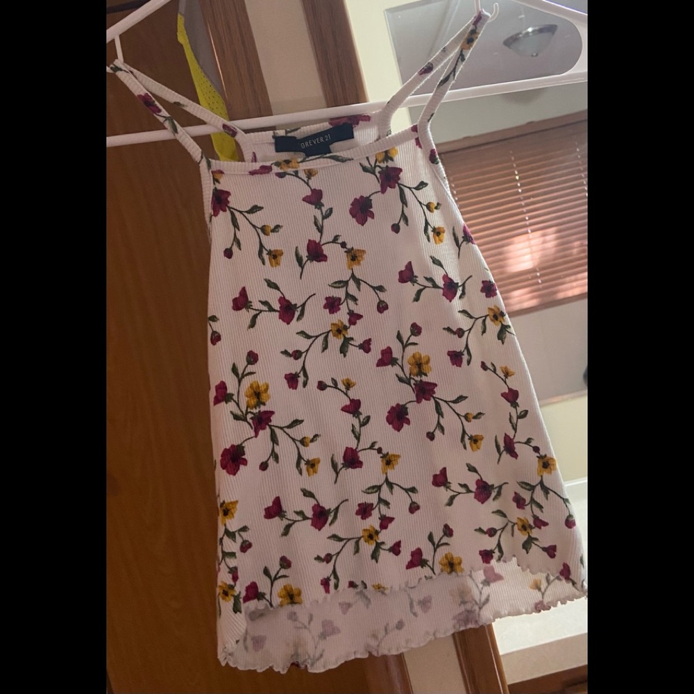 Forever 21 tank
